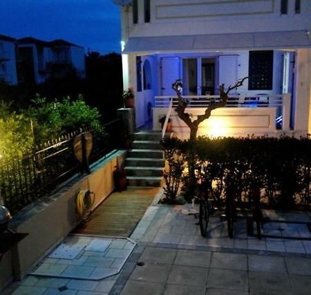 3 Bds-5Min. Walk To The Beach Tolo Exterior photo